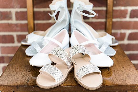 DeRaymond Romanic Wedding