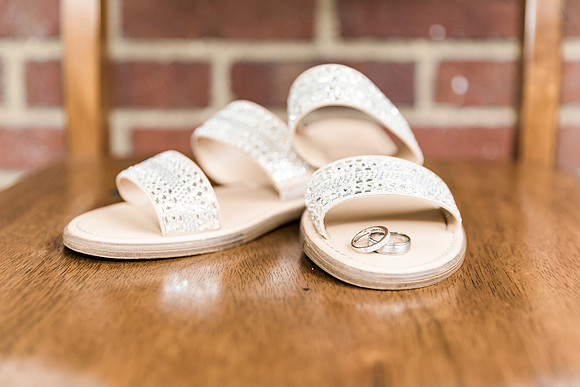 DeRaymond Romanic Wedding