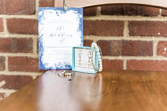 DeRaymond Romanic Wedding